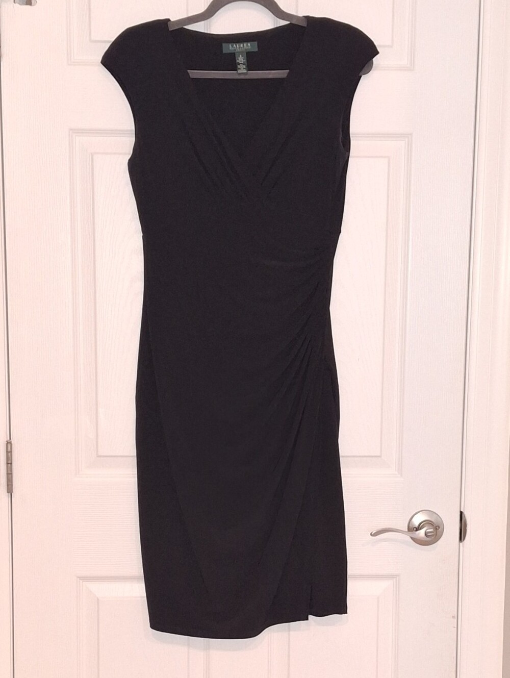 Lauren Ralph Lauren Black Cap Sleeve V-Neck Midi Sheath Dress - 6